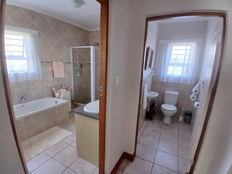 4 Bedroom Property for Sale in Fraaiuitsig Western Cape